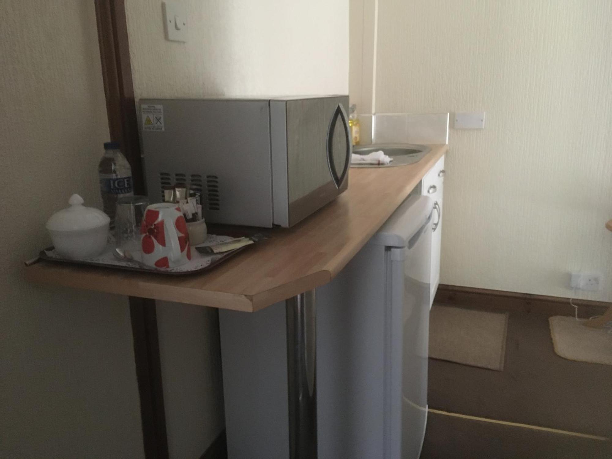 Grove House Guest House Telford Ngoại thất bức ảnh