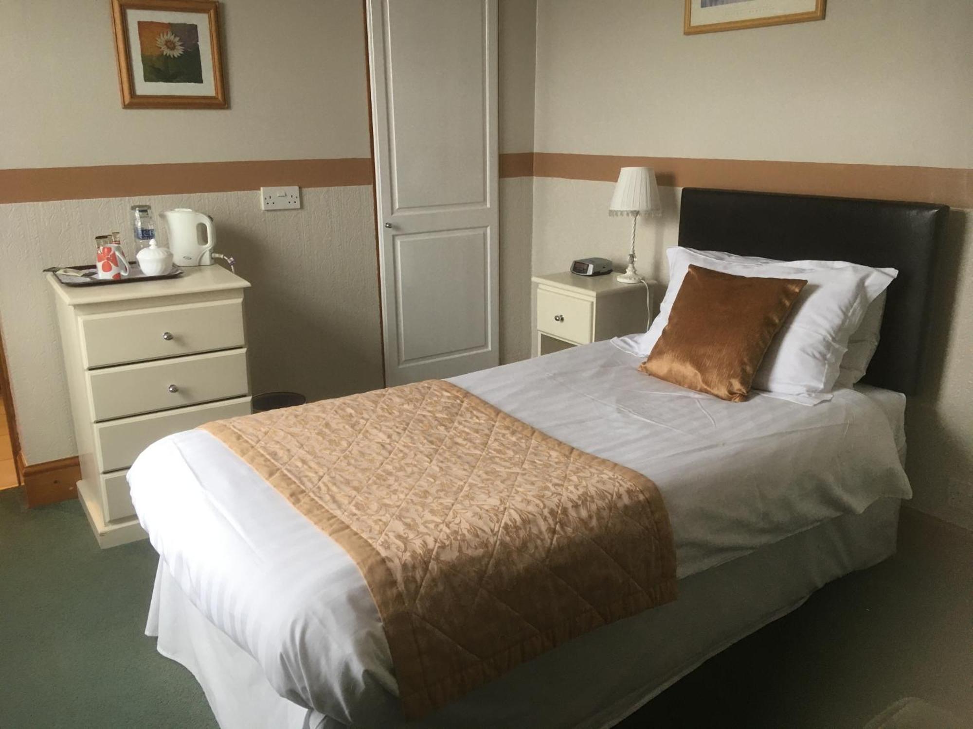 Grove House Guest House Telford Ngoại thất bức ảnh