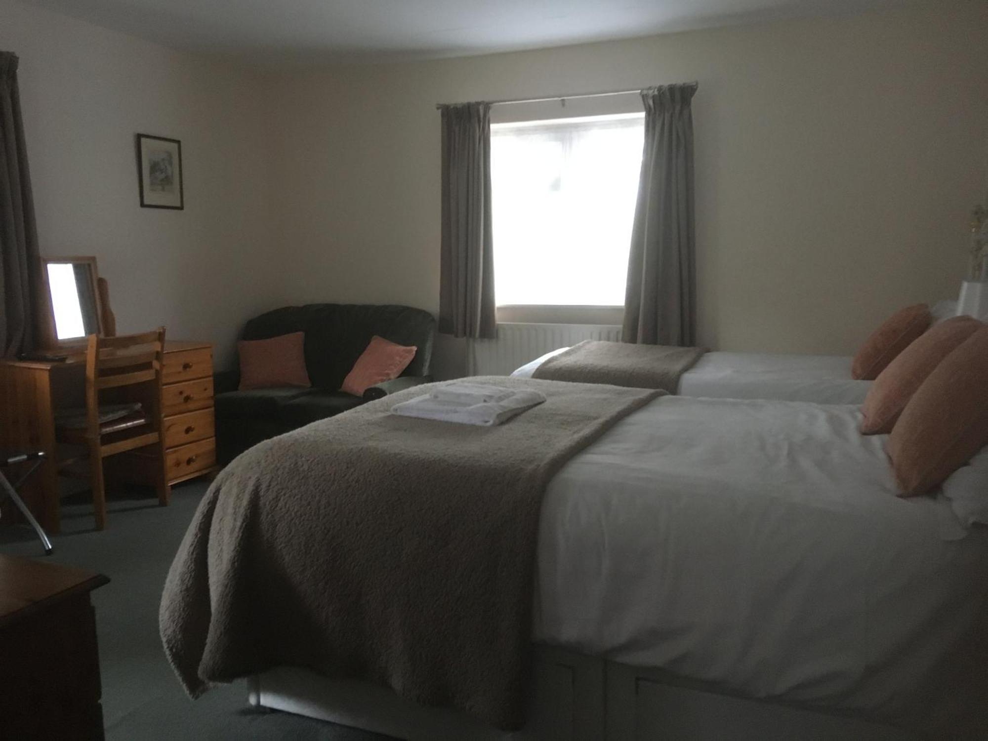 Grove House Guest House Telford Ngoại thất bức ảnh