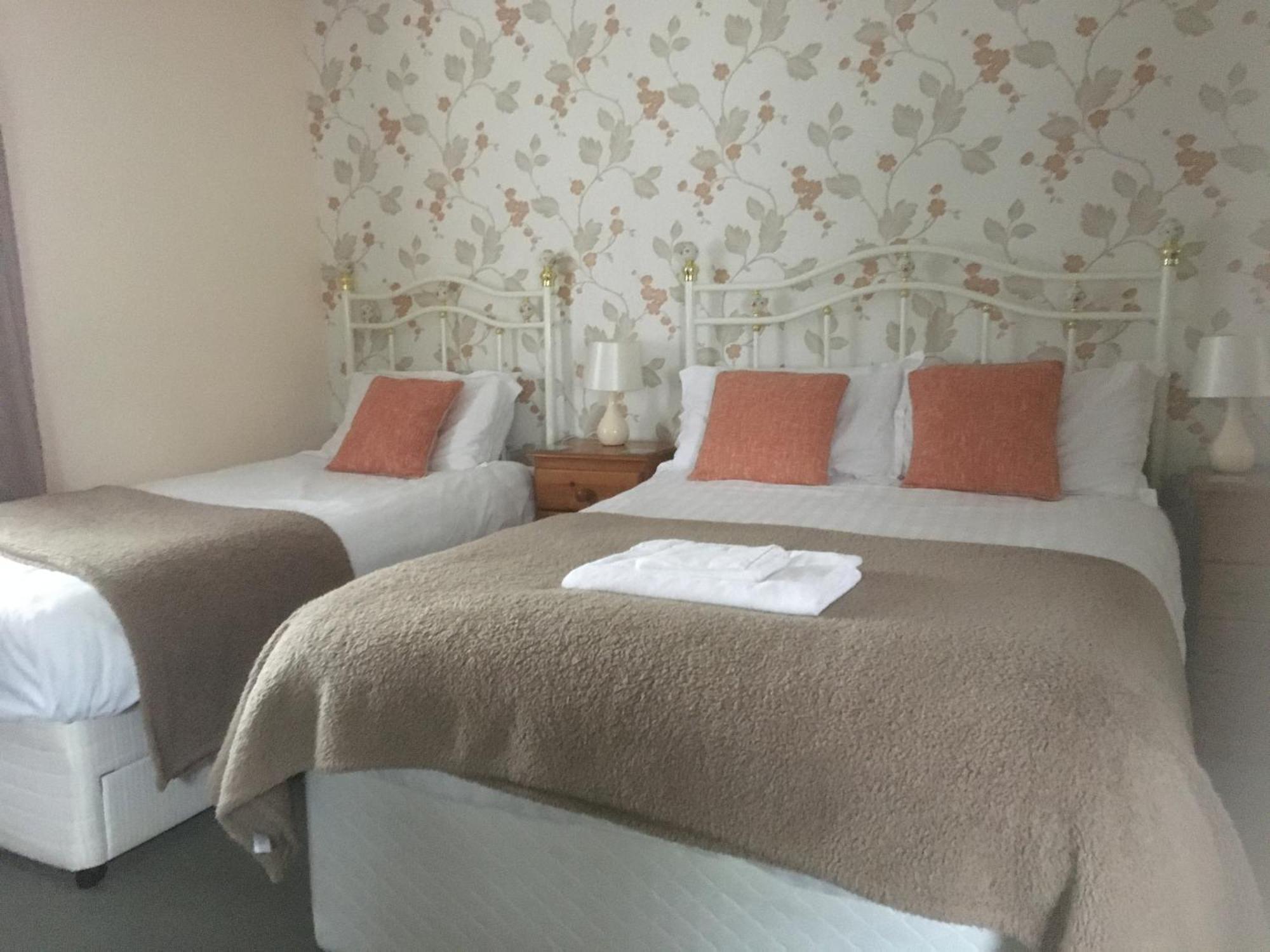Grove House Guest House Telford Ngoại thất bức ảnh